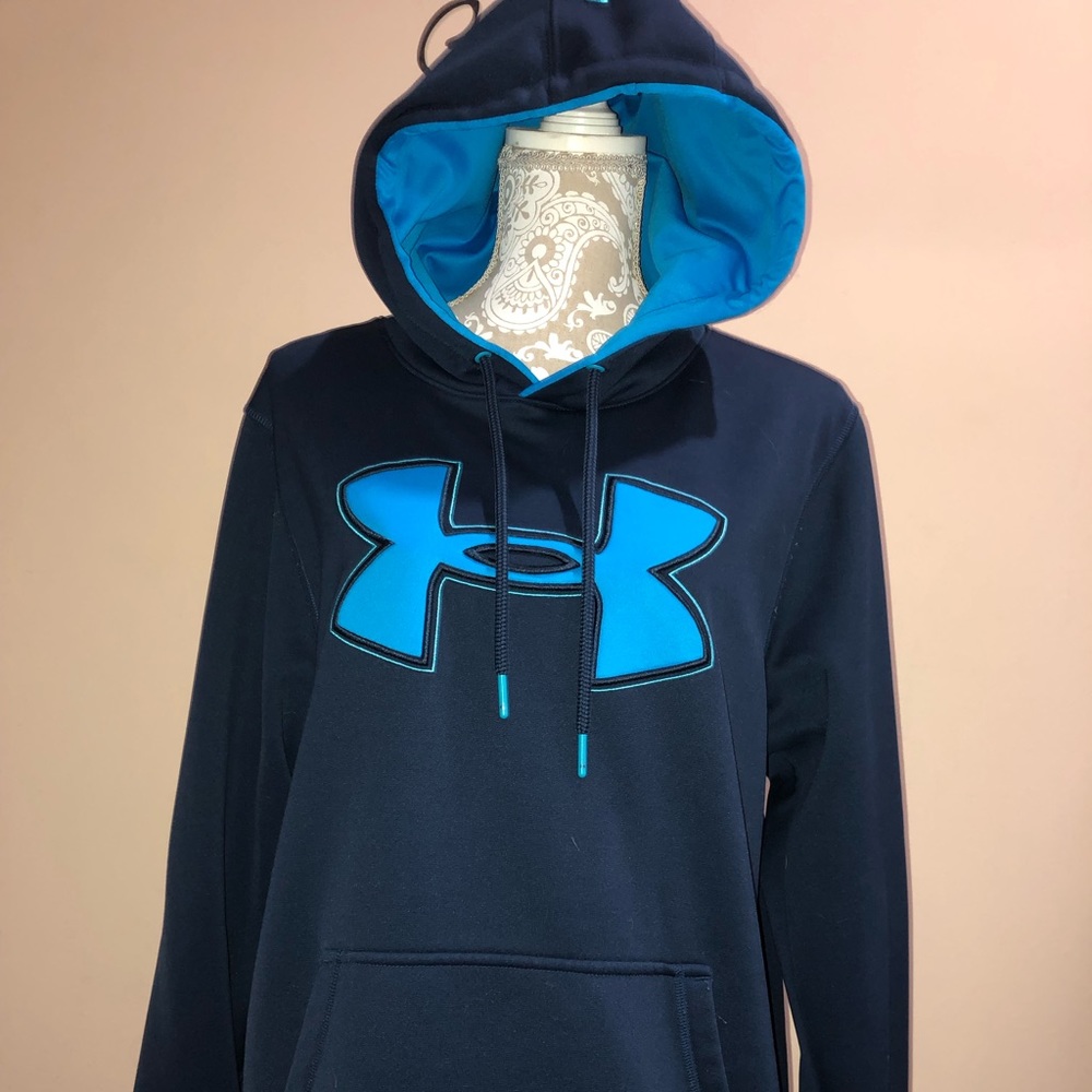 Under armour hooded sweatshirt